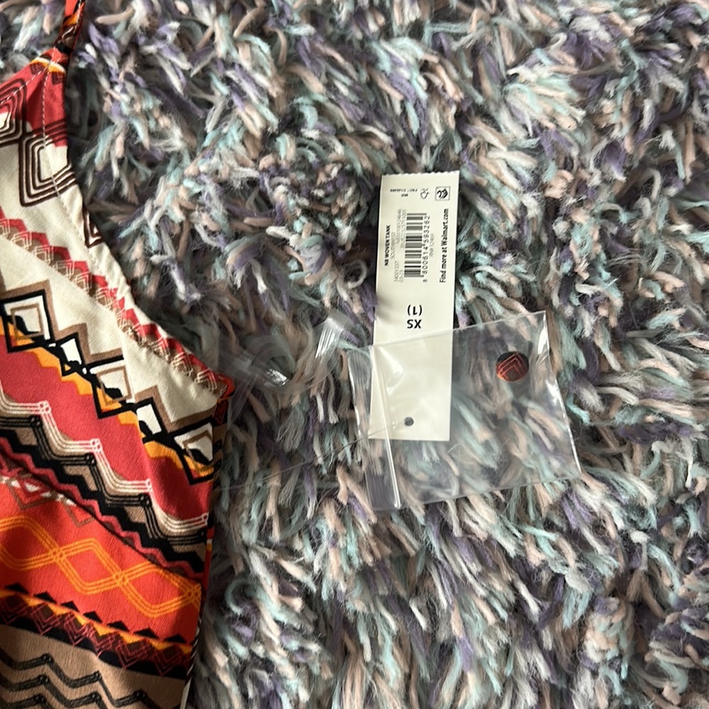 No Boundaries Juniors Print Tank Top XS - Picture 8 of 10